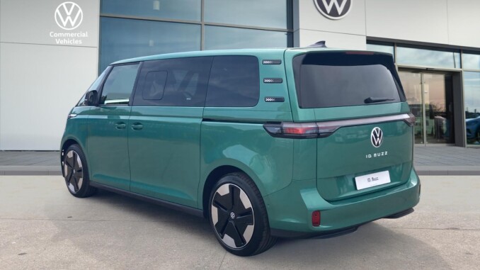 Volkswagen ID. Buzz 210kW Style Pro 86kWh 5dr LWB Auto [7St/Design+] Electric Estate - Image 3